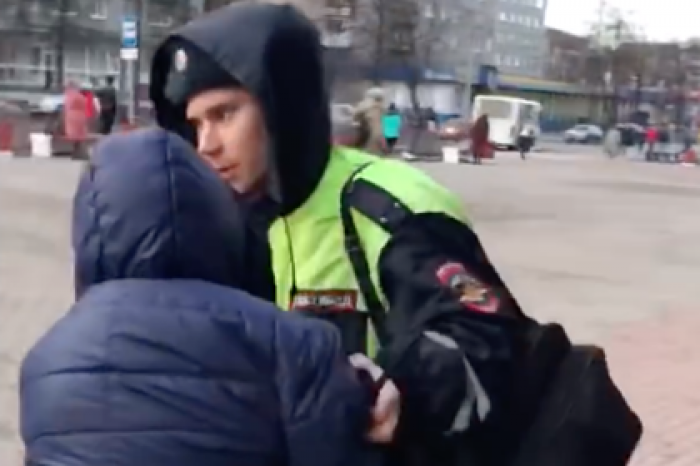 Россиянин решил помочь пенсионерке и попал под арест