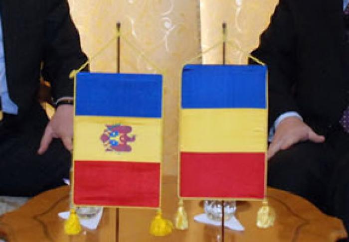 SUSŢINĂTORII UNIRII MOLDOVEI CU ROMÂNIA SUNT INDIGNAŢI DE INTENŢIA PREŞEDINTELUI DE A INTERZICE UNIONISMUL
