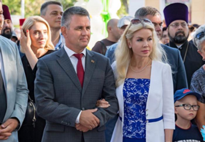 UNIONIŞTII SUNT INDIGNAŢI CĂ SOŢIA LIDERULUI DE LA TIRASPOL DEŢINE CETĂŢENIA ROMÂNIEI
