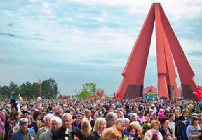 UNIONIŞTII VOR ATACA ÎN INSTANŢĂ HOTĂRÂREA GUVERNULUI PRIVIND MARCAREA ZILEI DE 9 MAI