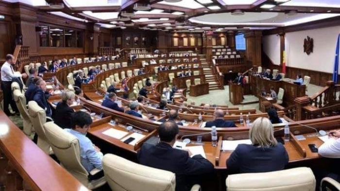 URMĂREŞTE LIVE Prima şedinţă a parlamentului din sesiunea de primăvară
