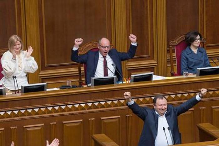 Зеленскому пригрозили «украинской бурей»