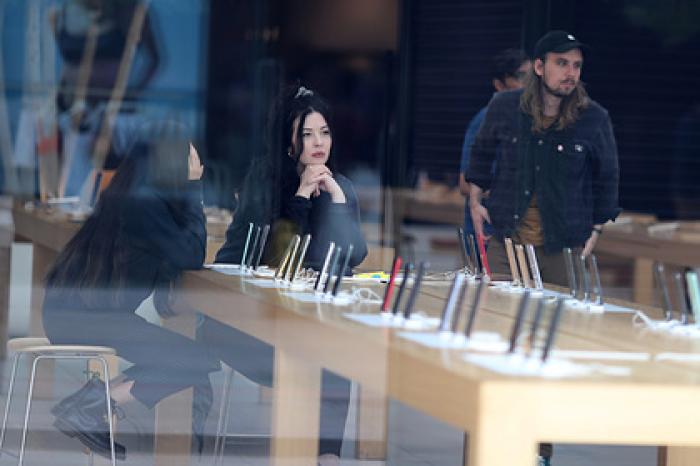 Apple отложила iPhone 12