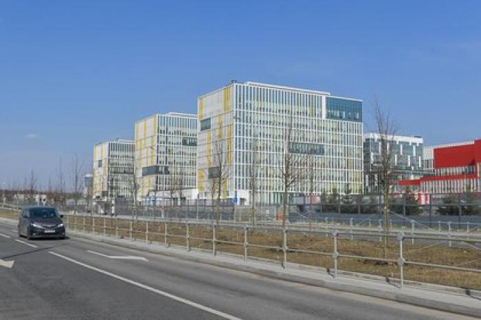 Число пациентов с подозрением на коронавирус в Коммунарке возросло
