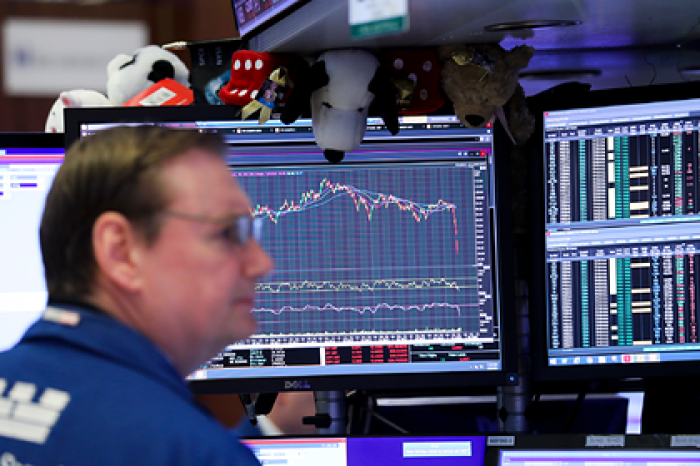 Нефть Brent рухнула ниже 24 долларов