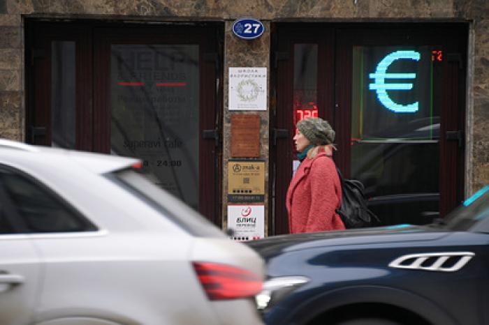 Нефть вернулась к падению