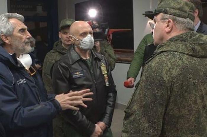 Опубликовано видео работы российских военных врачей в Италии