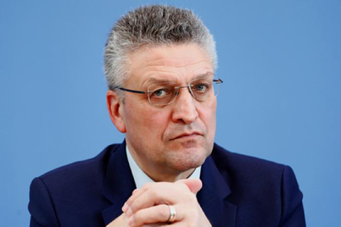Предположение о сроке борьбы мира с коронавирусом объяснили