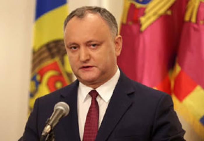 PREŞEDINTELE: ÎN PARLAMENT SE CONFIGUREAZĂ O NOUĂ COALIŢIE, "PENTRU PROTEJAREA CELOR CARE AU FURAT MILIARDUL"
