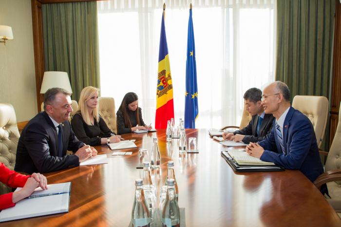 Prim-ministrul Chicu a discutat cu E.S., Ambasadorul Chinei în RM, Zhang Yinghong