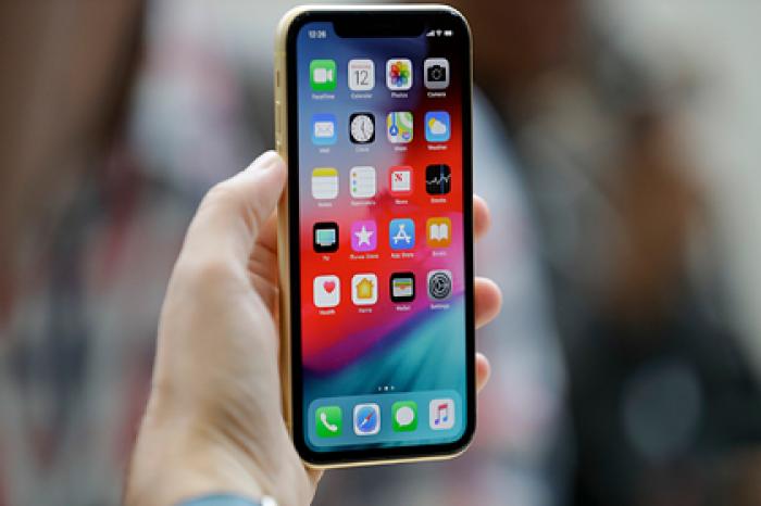 Россиянин потребовал от бывшей возлюбленной вернуть iPhone через полицию