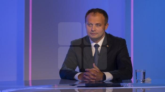 SANDU, CRITICATĂ DUR DE CANDU: Obținerea creditelor de la finanțatorii externi nu poate considerată o reuşită a unui executiv