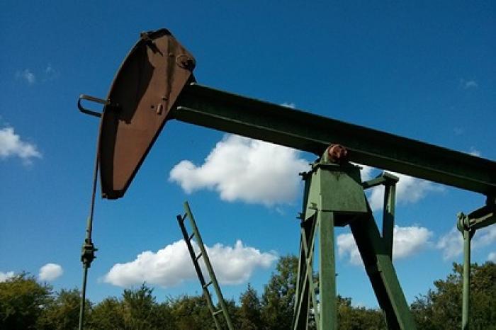 В США попросили сократить добычу нефти