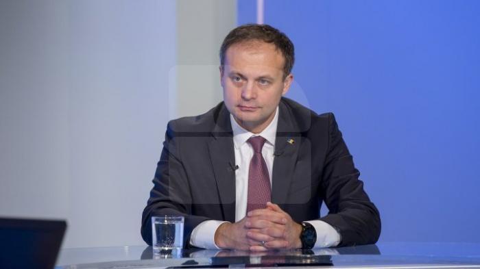 Candu reacționează la chemarea lui Dodon la conciliere: ”Nu putem fi concelianți cu ilegalitățile voastre”