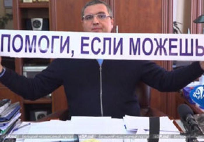 DE LA 1 APRILIE, PRIMARUL DE BĂLŢI A DECIS SĂ PLĂTEASCĂ MEDICILOR IMPLICAŢI ÎN TRATAREA PACIENŢILOR CU COVID-19 CÂTE O MIE DE DOLARI PE LUNĂ