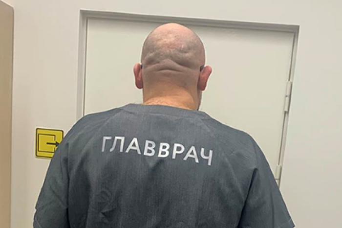 Главврач больницы в Коммунарке опроверг массовые увольнения медиков