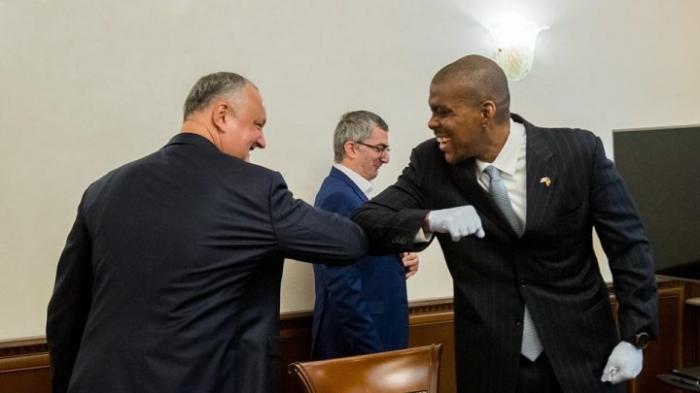Igor Dodon a mulțumit Statelor Unite pentru ajutorul acordat țării noastre pentru combaterea răspândirii coronavirusului