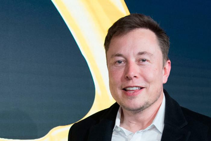 Илон Маск научит Tesla плавать