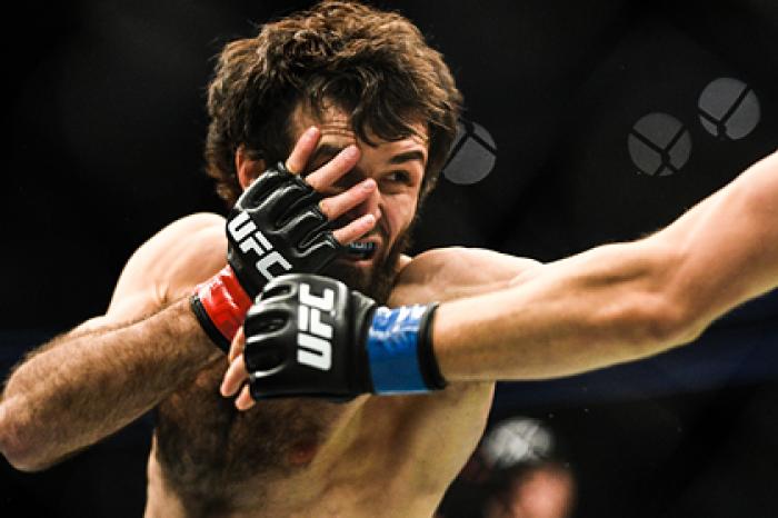 Магомедшарипова вызвали на поединок на «бойцовском острове» UFC