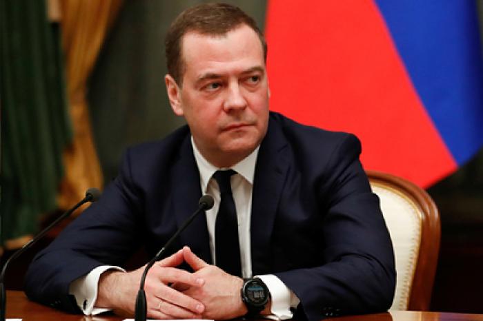 Медведев предрек экономике кризис тяжелее 2008 года