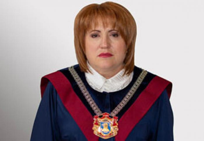 NOUL PREŞEDINTE AL CURŢII CONSTITUŢIONALE A FOST ALEASĂ DOMNICA MANOLE