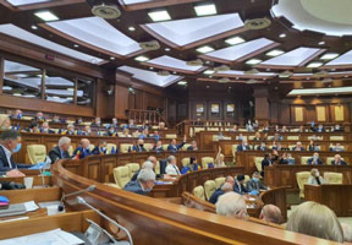 PARLAMENTUL DISCUTĂ SUBIECTUL RATIFICĂRII ACORDULUI PRIVIND CREDITUL RUSESC ÎN VALOARE DE 200 MIL. EURO