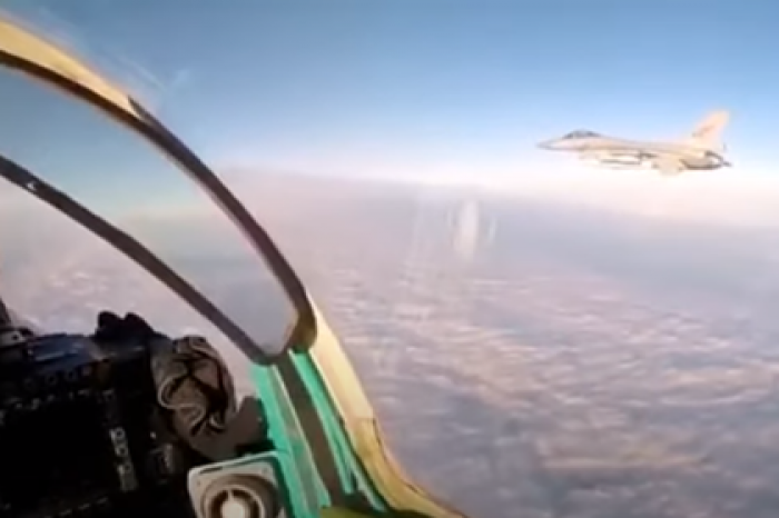 Пилот МиГ-31 ВКС России снял на видео встречу с истребителем НАТО