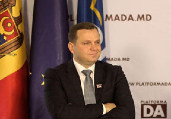 PLATFORMA DA ESTE DISPUSĂ SĂ MEARGĂ LA UN DIALOG CONSTRUCTIV CU GUVERNAREA, DACĂ ACEASTA VA SUSŢINE MĂSURILE ANTICRIZĂ ALE OPOZIŢIEI