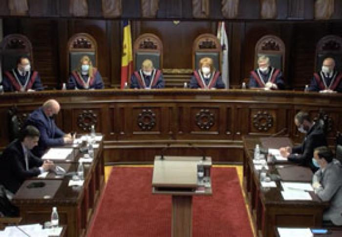 PREŞEDINTELE CURŢII CONSTITUŢIONALE A REFUZAT SĂ PARTICIPE LA ŞEDINŢA DE EXAMINARE A UNUI ŞIR DE SESIZĂRI DEPUSE DE OPOZIŢIE