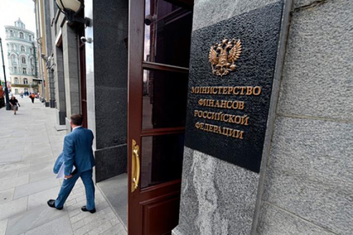 Россия начала наращивать госдолг