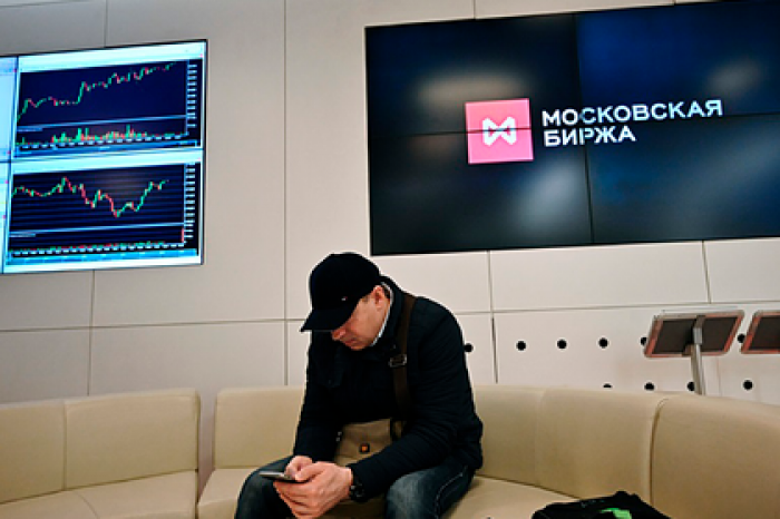 Российская биржа попадет под суд из-за американской нефти