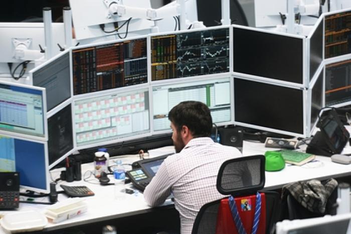 Российские банки начали переводить сотрудников на работу с проживанием в офисах