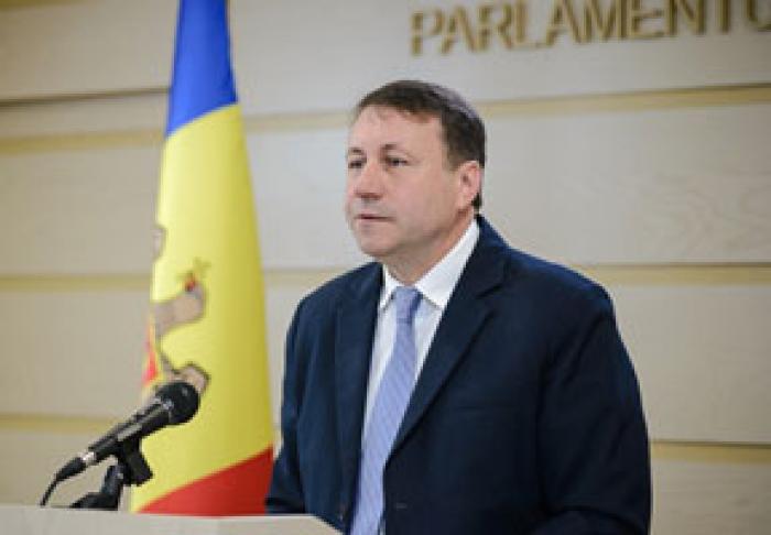 VICEPREŞEDINTELE PLATFORMEI DA: ESTE NEVOIE DE UN PLAN ANTICRIZĂ PENTRU DISTRIBUIREA ADECVATĂ A BANILOR PUBLICI