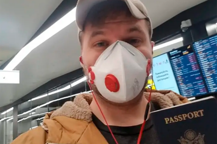 Застрявший в Москве из-за коронавируса американец пожаловался на безысходность