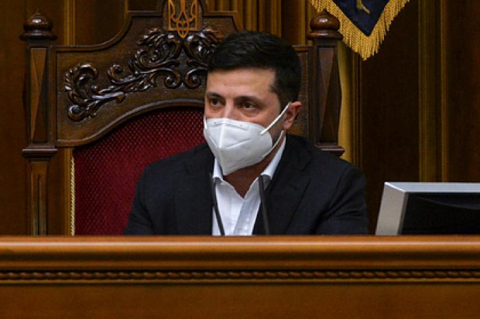 Зеленский назвал рост числа заразившихся коронавирусом «отголоском Пасхи»