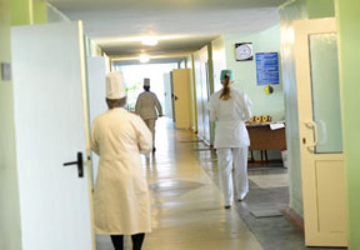​ZILNIC, 600 DE LUCRĂTORI MEDICALI SUNT ADUŞI LA MUNCĂ ȘI ACASĂ DIN BANII PRIMĂRIEI CHIȘINĂU