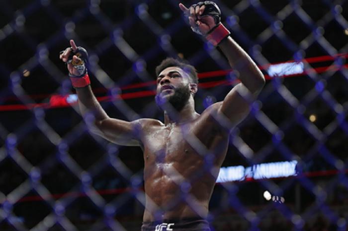 Боец UFC захотел драться с россиянином Яном за чемпионский пояс
