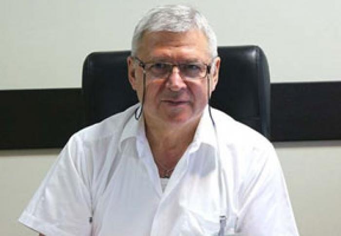 DIRECTORUL CONCEDIAT DE LA SPITALUL CLINIC REPUBLICAN LUCREAZĂ LA ŞCOALA SUPERIOARĂ DE MEDICINĂ DIN HANOVRA