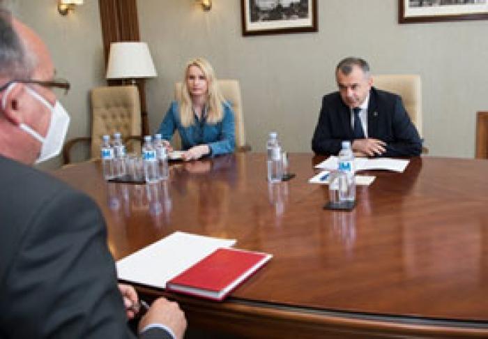 DUPĂ DECLARAŢIILE SCANDALOASE ALE PREMIERULUI ION CHICU ÎN ADRESA ROMÂNIEI, ACESTA S-A ÎNTÂLNIT CU AMBASADORUL ROMÂNIEI LA CHIŞINĂU