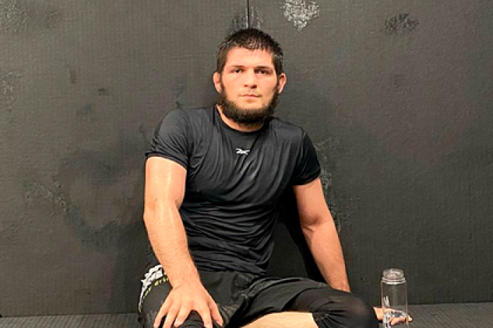 Глава UFC рассказал об опустошенности Нурмагомедова из-за болезни отца