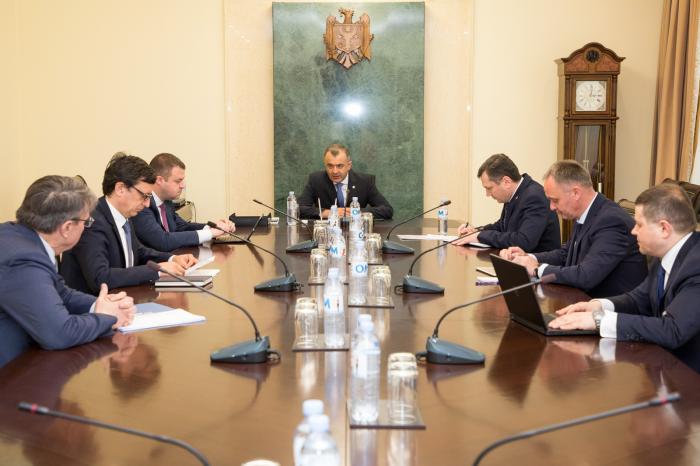 Guvernul examinează soluții suplimentare pentru susținerea mediului de afaceri