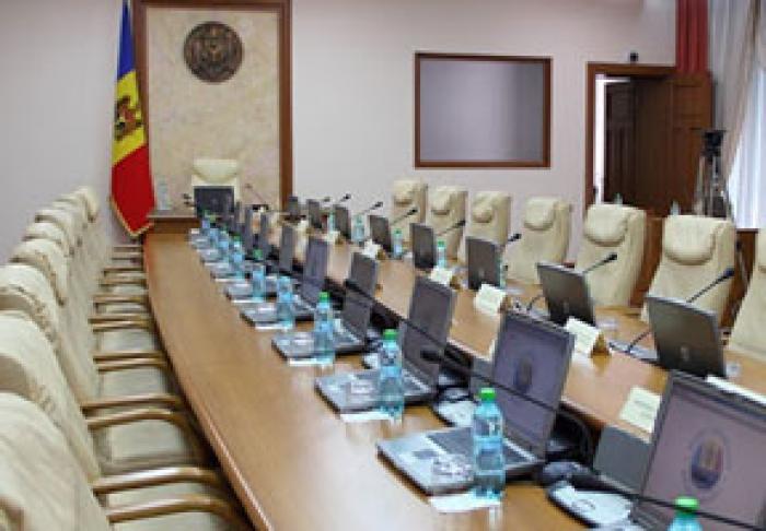 GUVERNUL VA CĂUTA RESURSE PENTRU A ACOPERI DEFICITUL BUGETAR – PREMIERUL ION CHICU