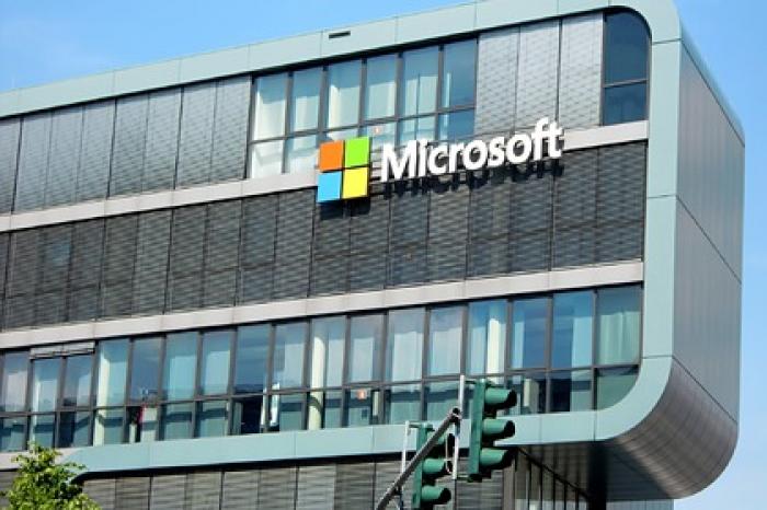 Microsoft заменит журналистов на роботов