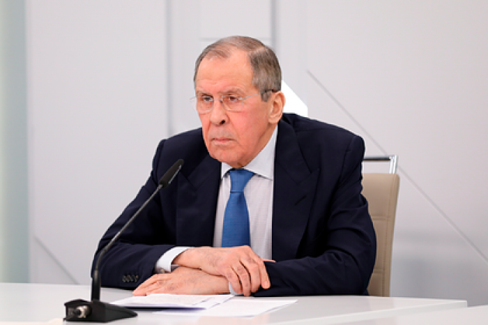 МИД оценил идею контролировать передвижение россиян за границей