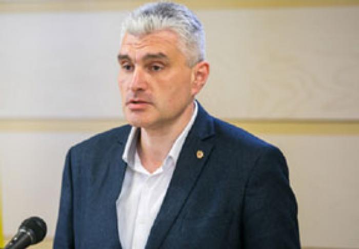 PLATFORMA DA: AUTORITĂŢILE BLOCHEAZĂ SUSŢINEREA AFACERILOR ŞI NU ACORDĂ CERTIFICATE DE FORŢĂ MAJORĂ