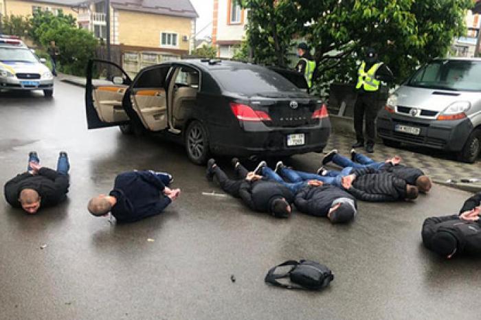 Под Киевом криминальные группировки открыли стрельбу из-за маршруток