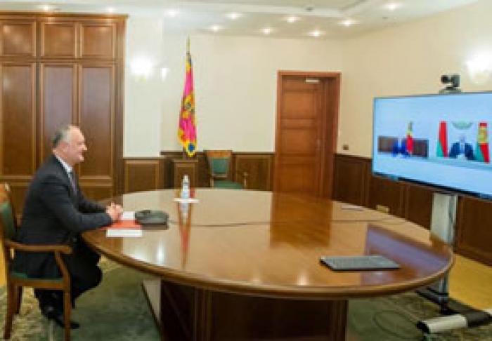 PREŞEDINŢII REPUBLICILOR MOLDOVA ŞI BELARUS AU CONVENIT ASUPRA UNUI SCHIMB DE EXPERIENŢĂ A MEDICILOR DIN AMBELE ŢĂRI