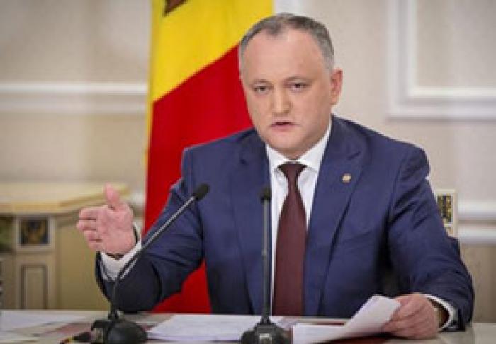 PREŞEDINTELE IGOR DODON CONSIDERĂ CĂ BISERICA TREBUIE SĂ-L POMENEASCĂ PE PREMIERUL ION CHICU ÎN RUGĂCIUNI