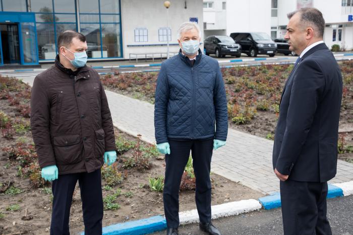 Премьер проинспектировал КПП "Леушены"