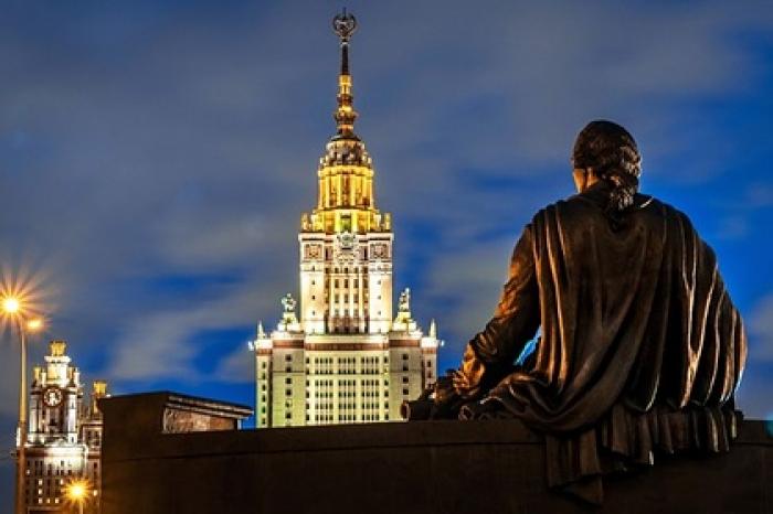 Преподаватель МГУ сознался в отношениях со студентками и уволился